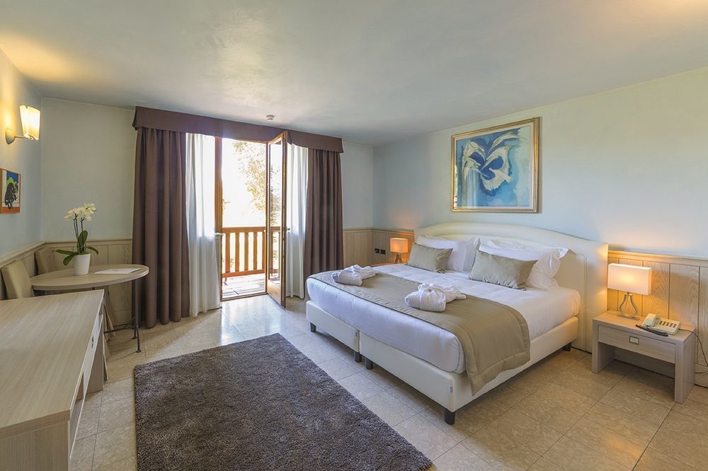 Hotel Golf Inn Lignano Sabbiadoro Bagian luar foto
