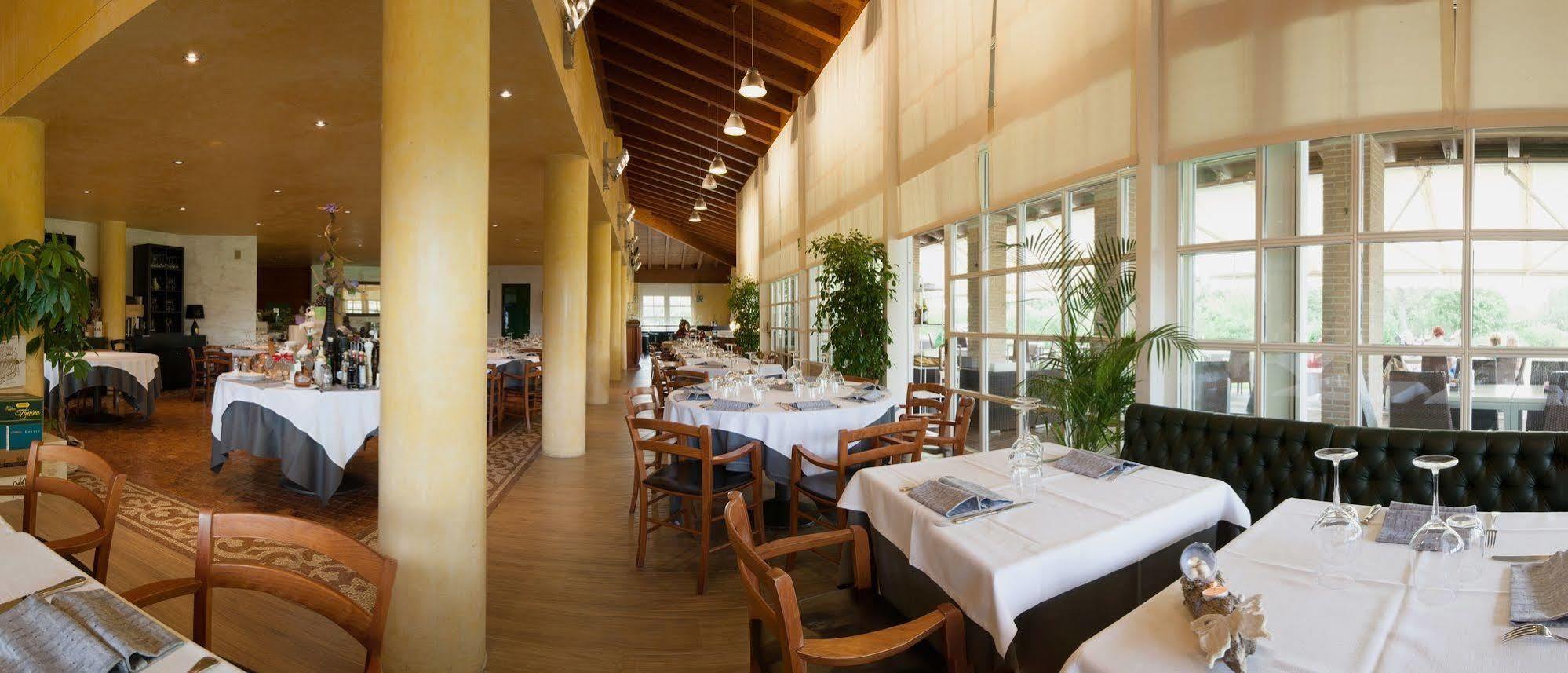 Hotel Golf Inn Lignano Sabbiadoro Bagian luar foto