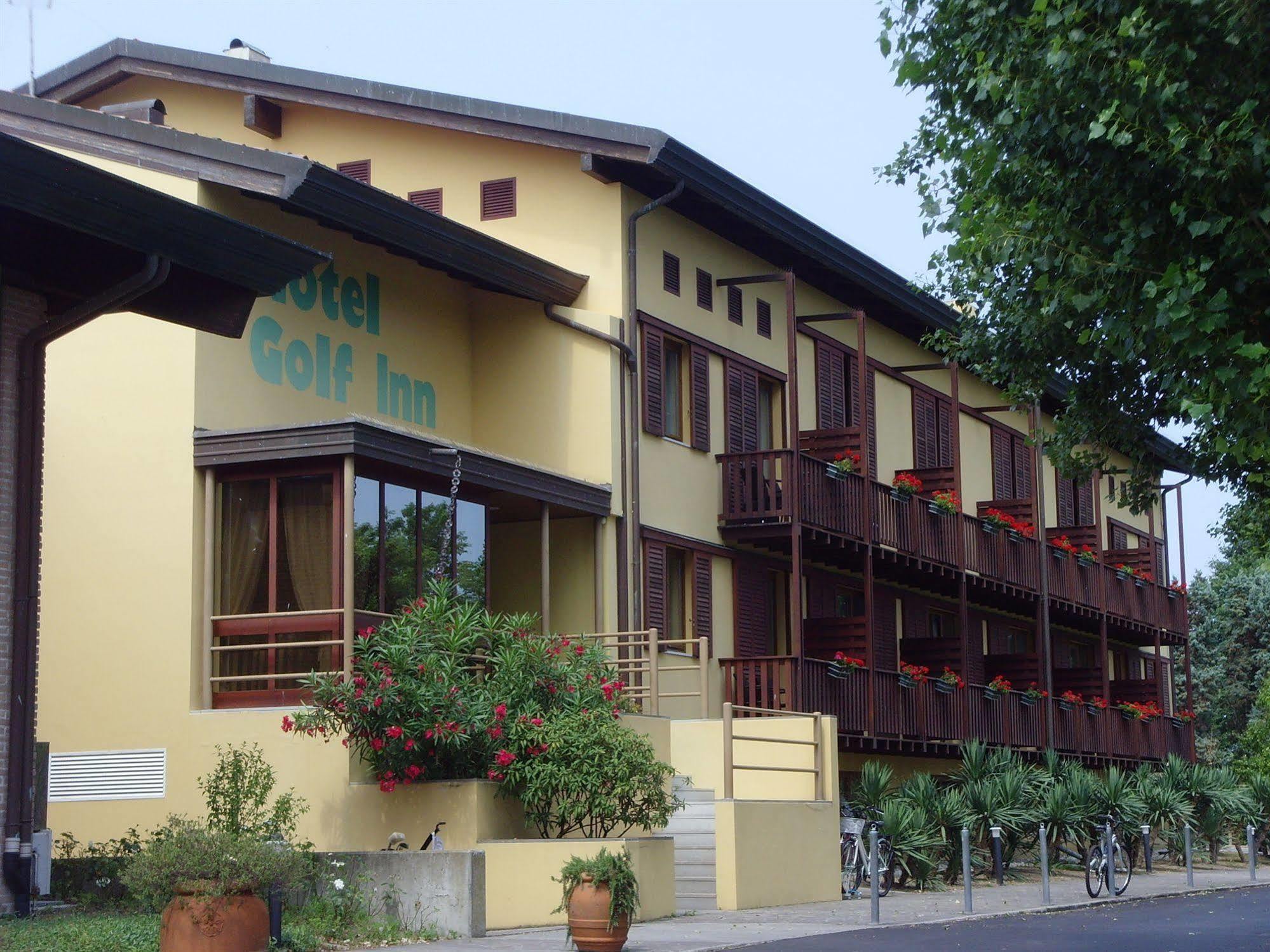 Hotel Golf Inn Lignano Sabbiadoro Bagian luar foto