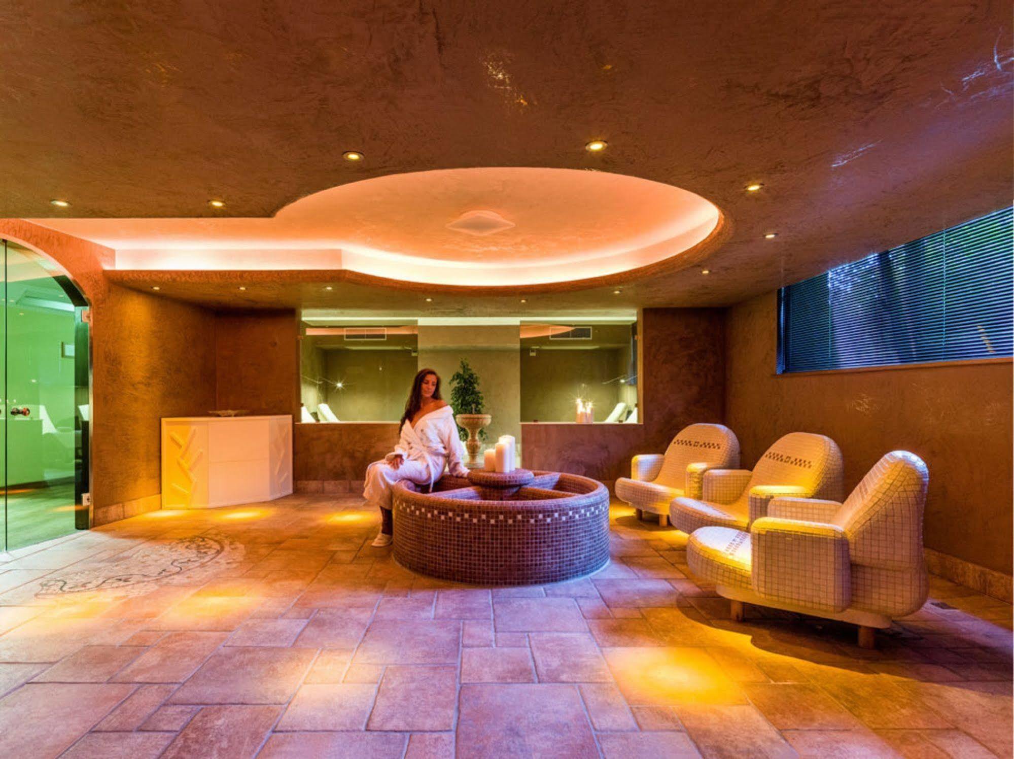 Hotel Golf Inn Lignano Sabbiadoro Bagian luar foto