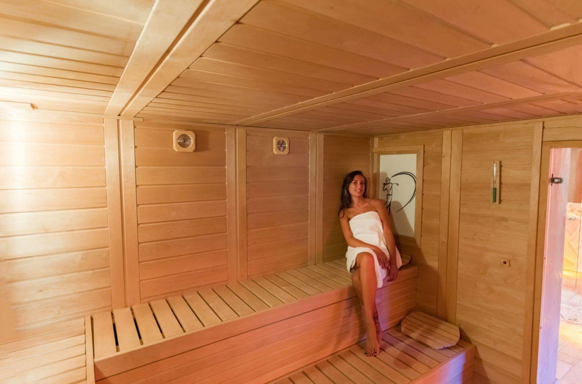 Hotel Golf Inn Lignano Sabbiadoro Bagian luar foto