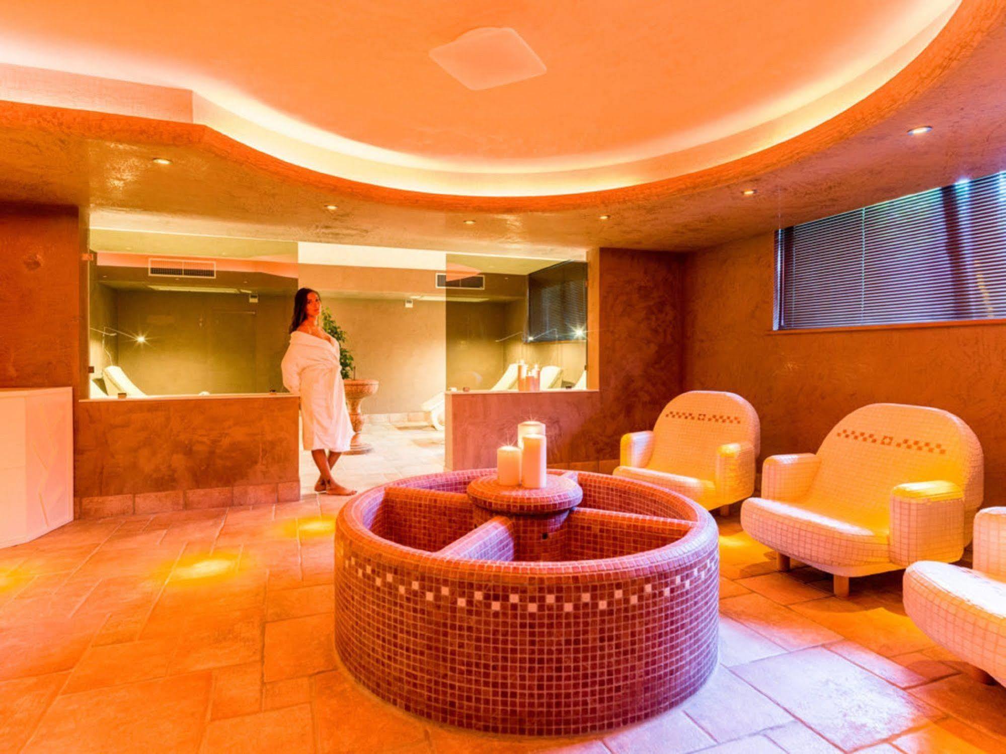 Hotel Golf Inn Lignano Sabbiadoro Bagian luar foto